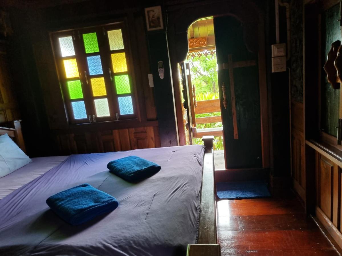 Hello Sichang Bungalow Ko Si Chang Exterior foto